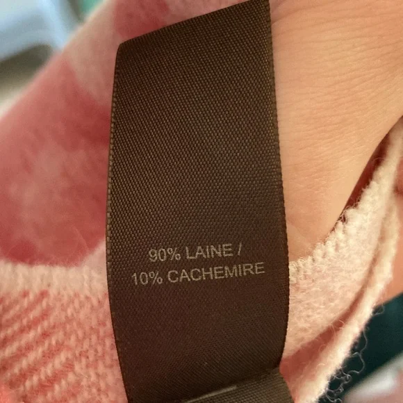 Coach Pink Scarf - Never Worn - Picture 4 of 5